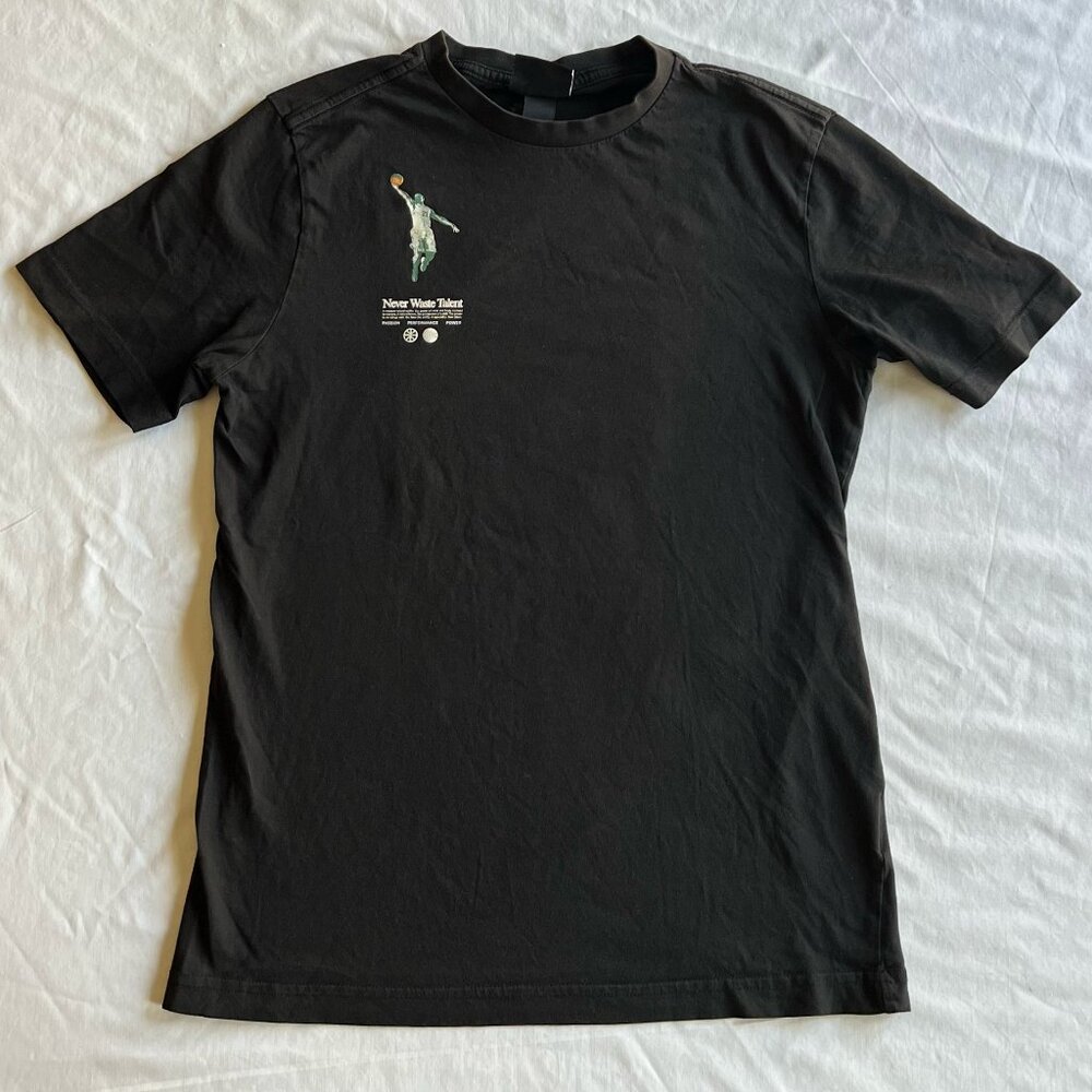 H&M Black "Never Waste Talent" Basketball Regular Fit Graphic Tee - Men's XS